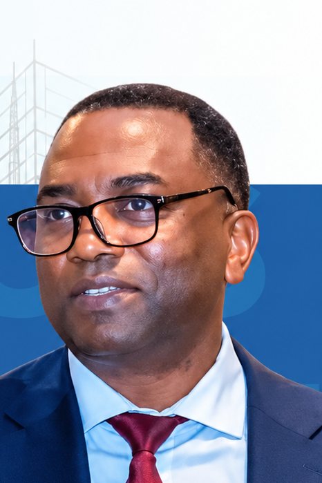 M. David Tshilumba, Directeur General de la REGIDESO (Regie de Distribution d’Eau de la RDC), paneliste de la 12eme edition d’ExpoBeton RDC.